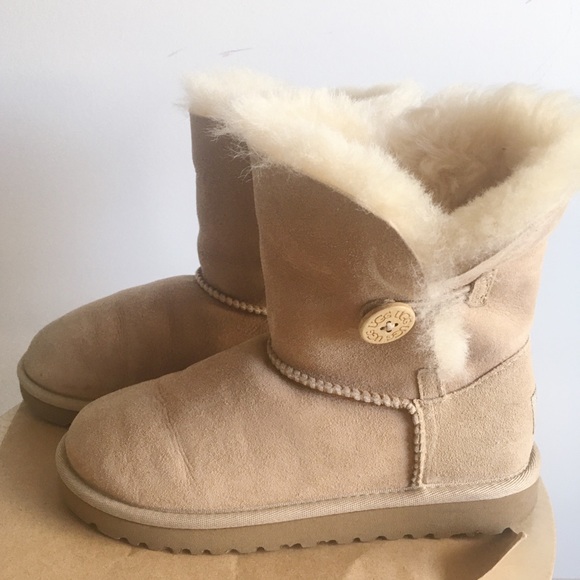 UGG Bailey Button Suede Sherpa Boots - Picture 9 of 16